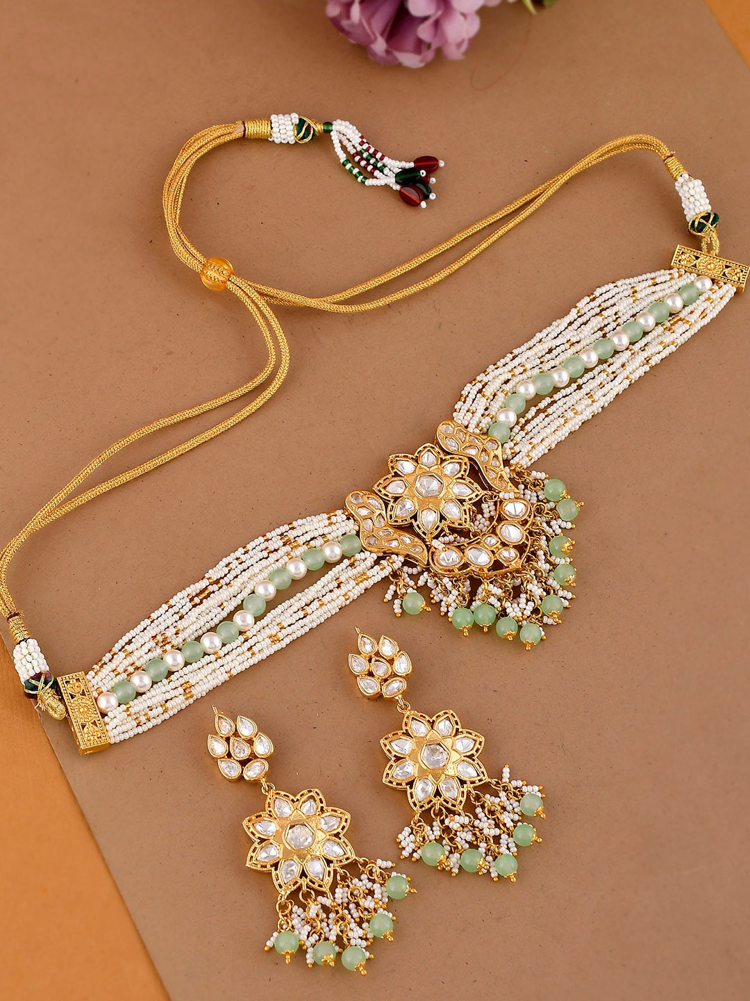 

DASTOOR 24 K Gold-Plated & Green Polki Kundan Studded & Beaded Jewellery Set
