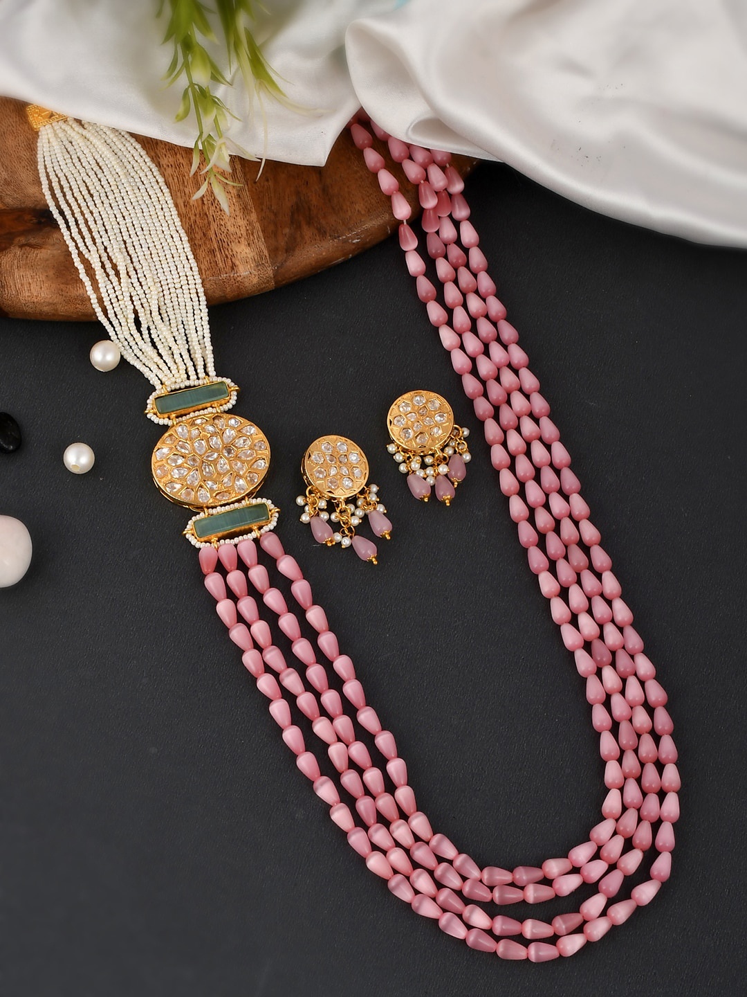 

DASTOOR Pink & Gold Plated Elegant Polki Kundan Stone Jewellery Set