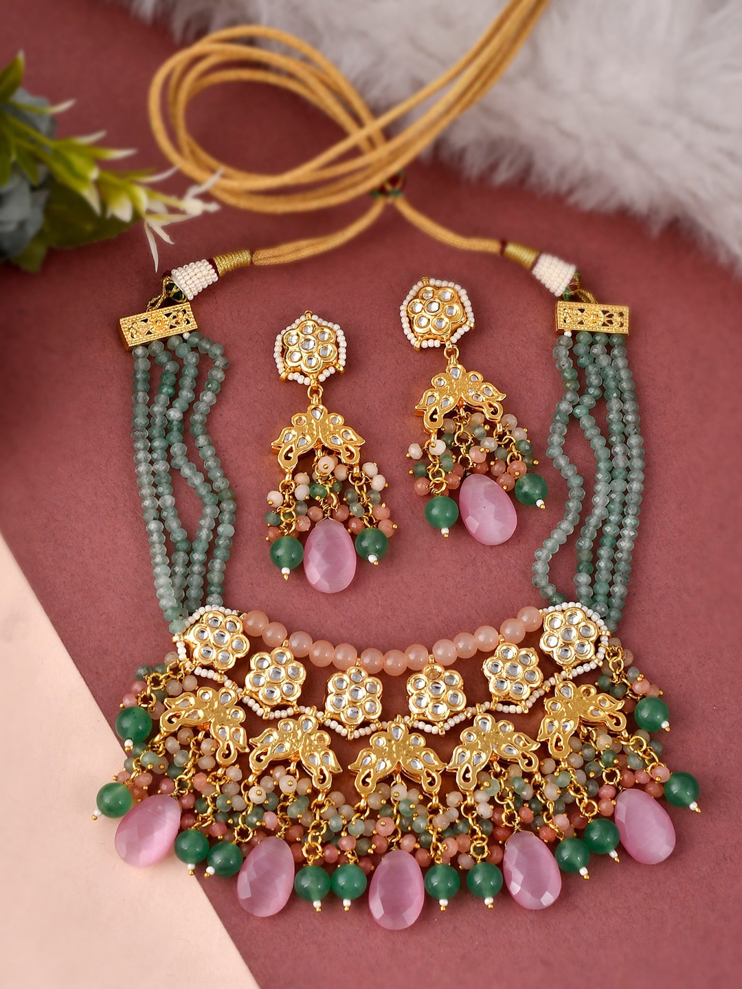 

DASTOOR Gold-Plated Artificial Stones & Beads Studded Jewellery Set