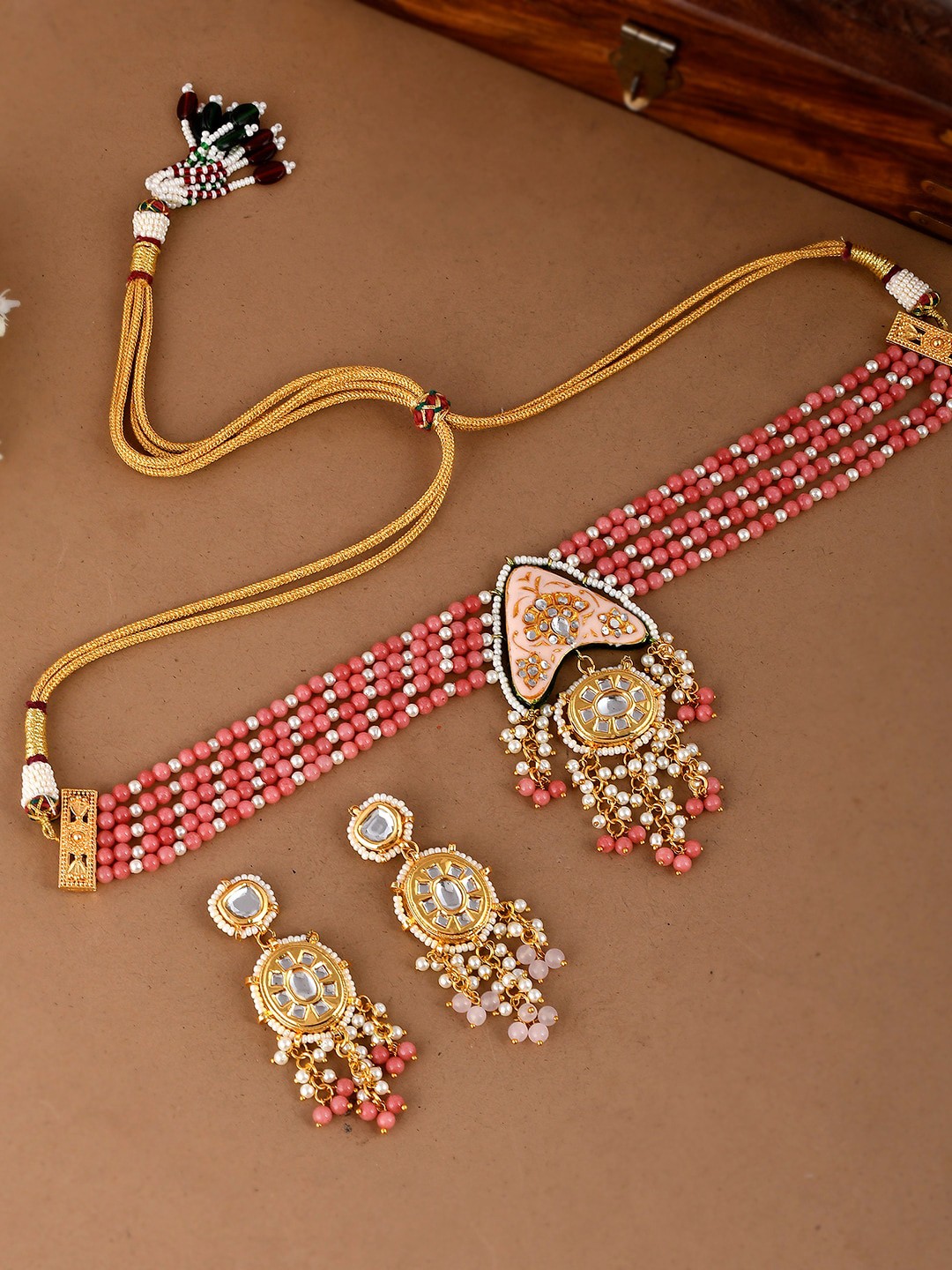 

DASTOOR Pink & Gold-Plated Elegant Necklace Jewellery set