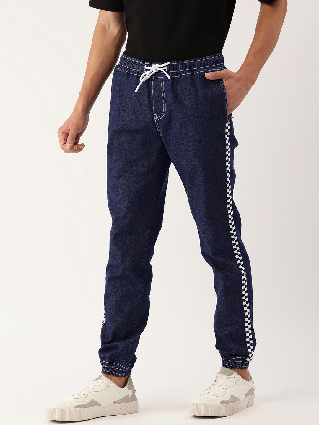 

IVOC Men Black Slim Fit Stretchable Jogger Jeans