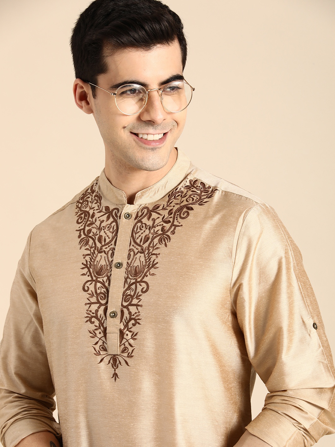 

Anouk Men Beige Ethnic Motifs Yoke Design Embroidery Kurta