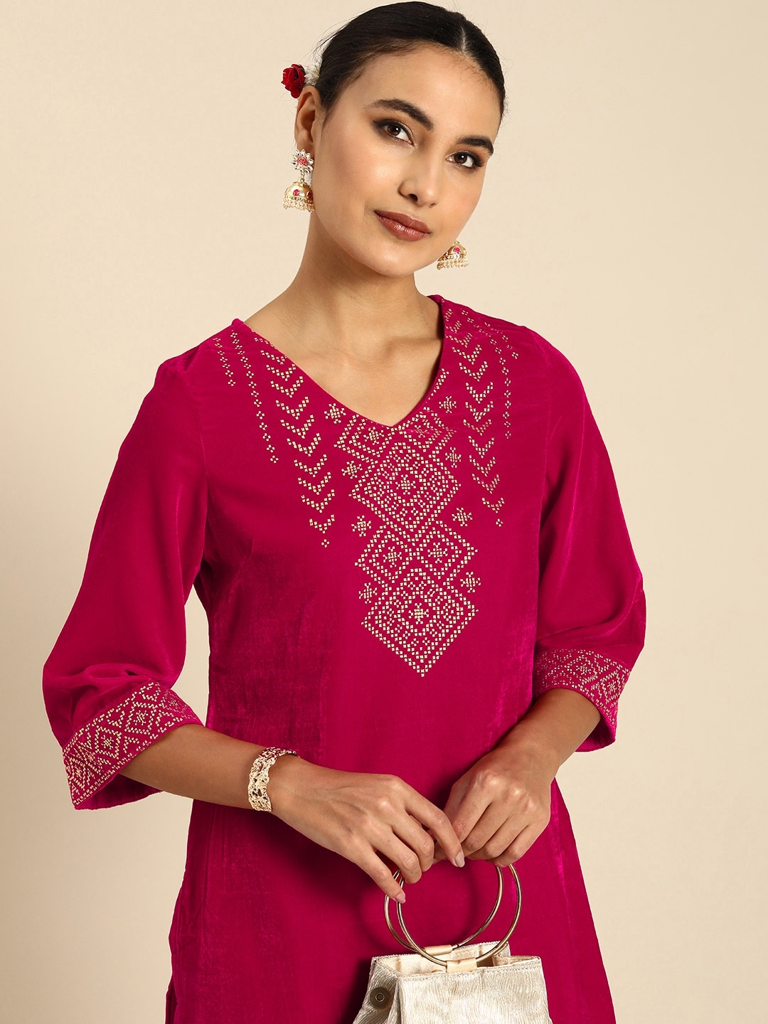 

Anouk Women Ethnic Motifs Yoke Design Kurta, Magenta