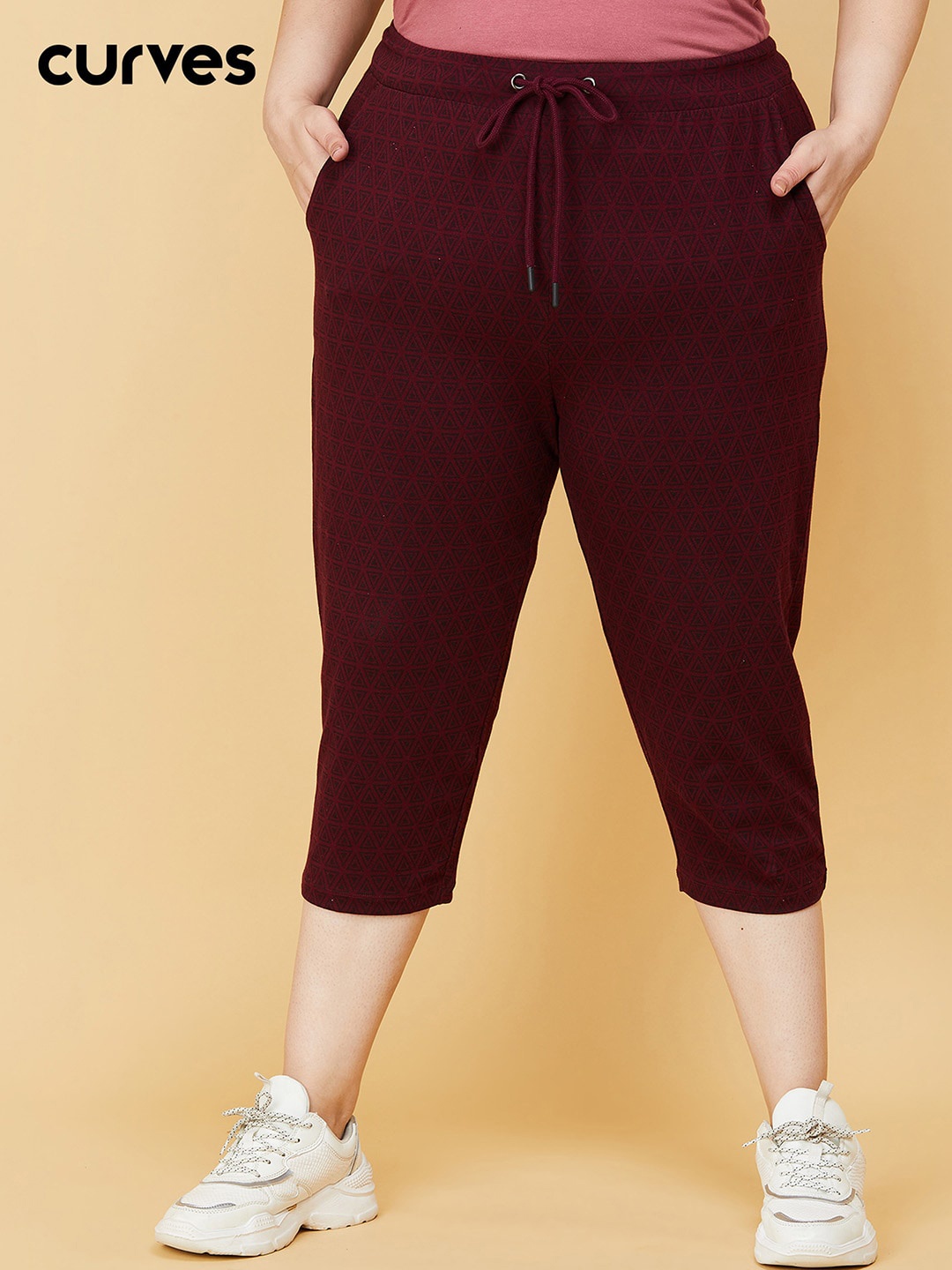 

max Women Plus Size Maroon Printed Mid-Rise Capris