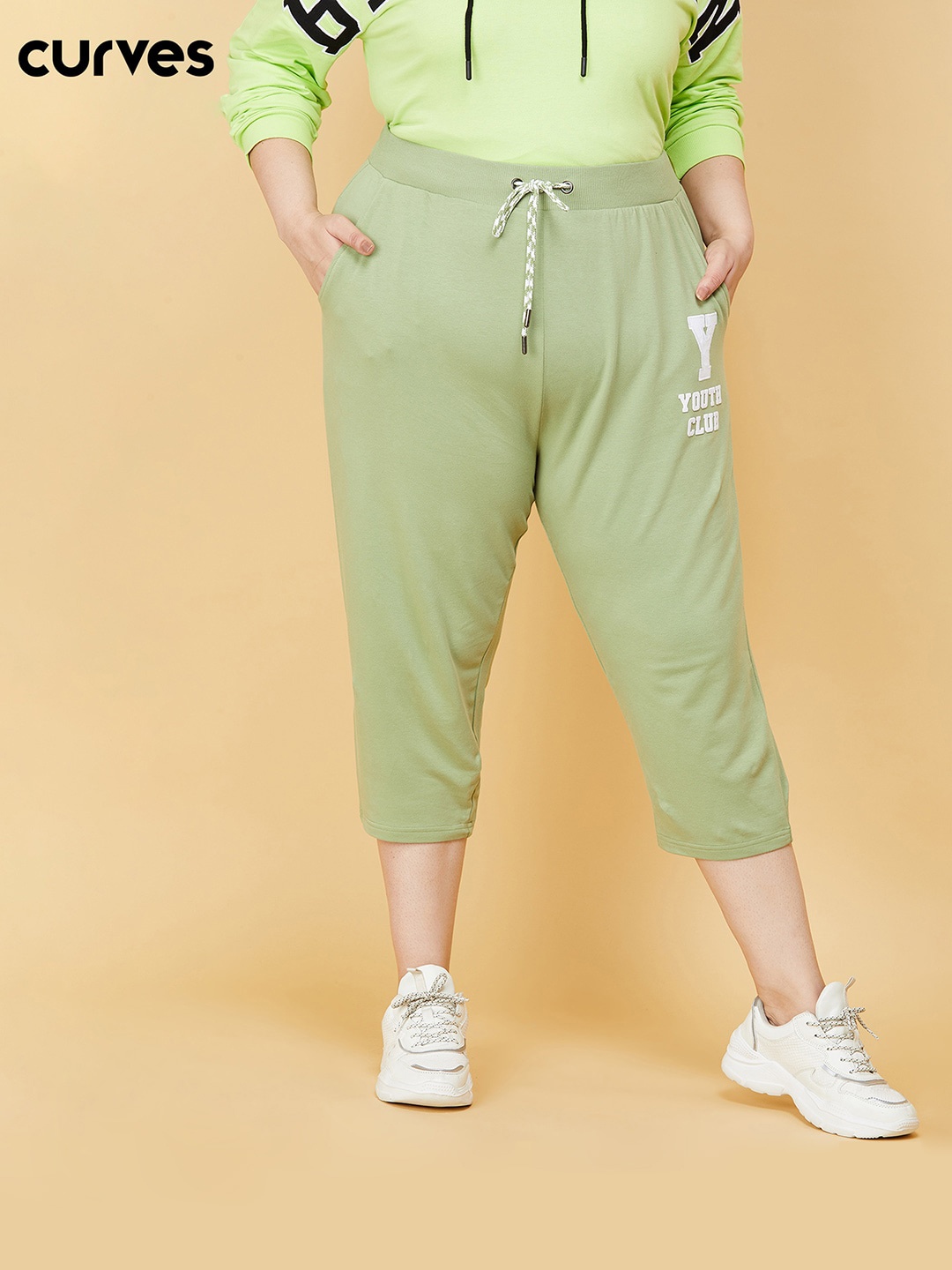 

max Women Plus Size Green & White Typography Printed Capris