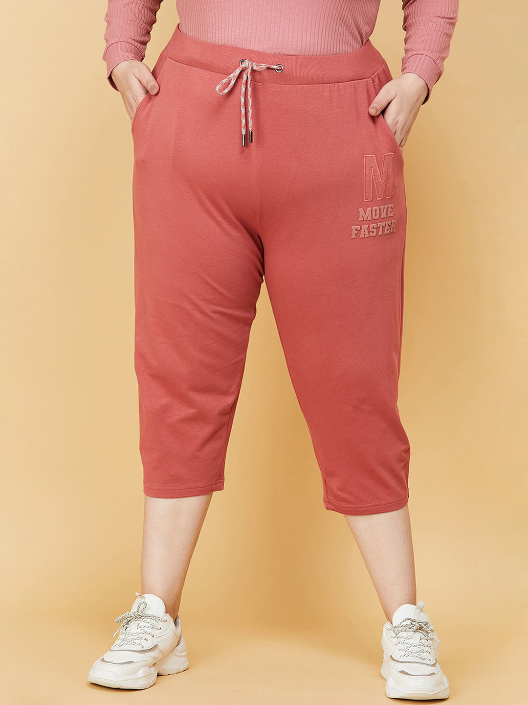 

max Women Plus Size Orange Sports Cotton Capris