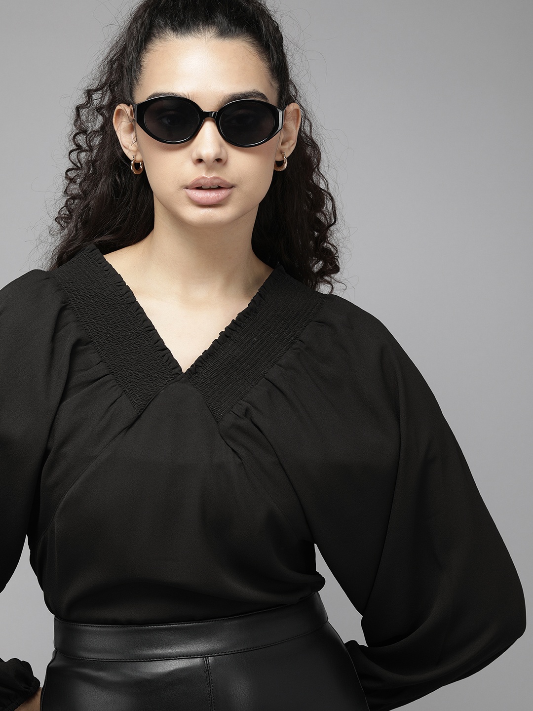 

Roadster Black Solid Smocked Detail Top