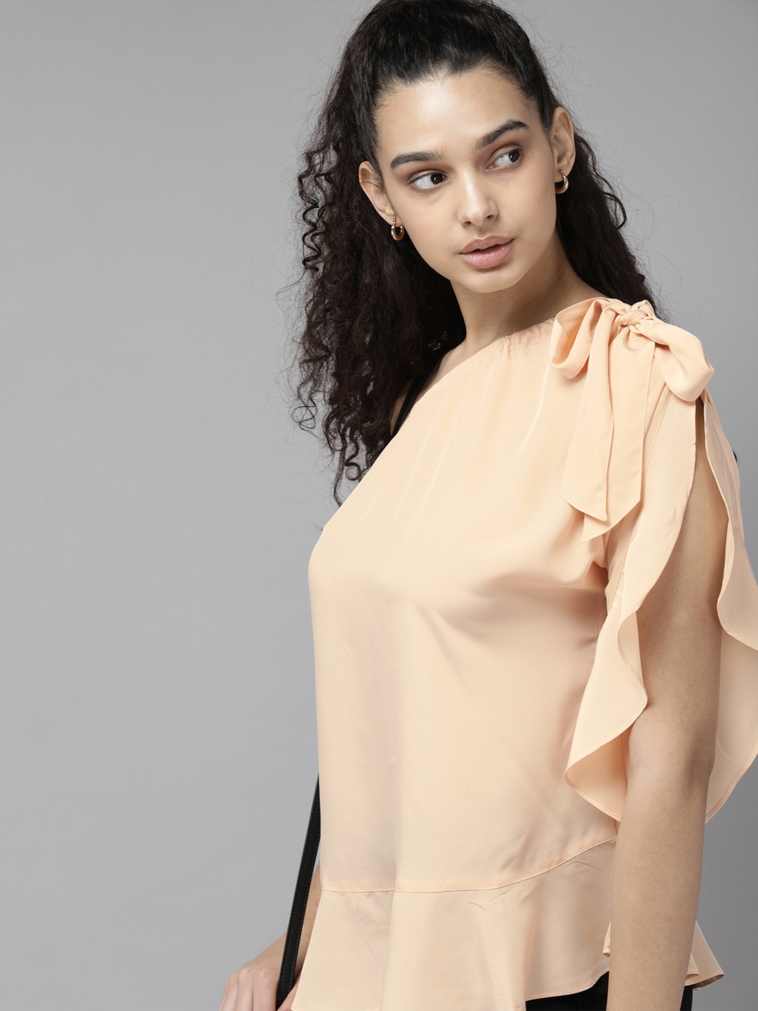 

Roadster Cream-Coloured One Shoulder Top