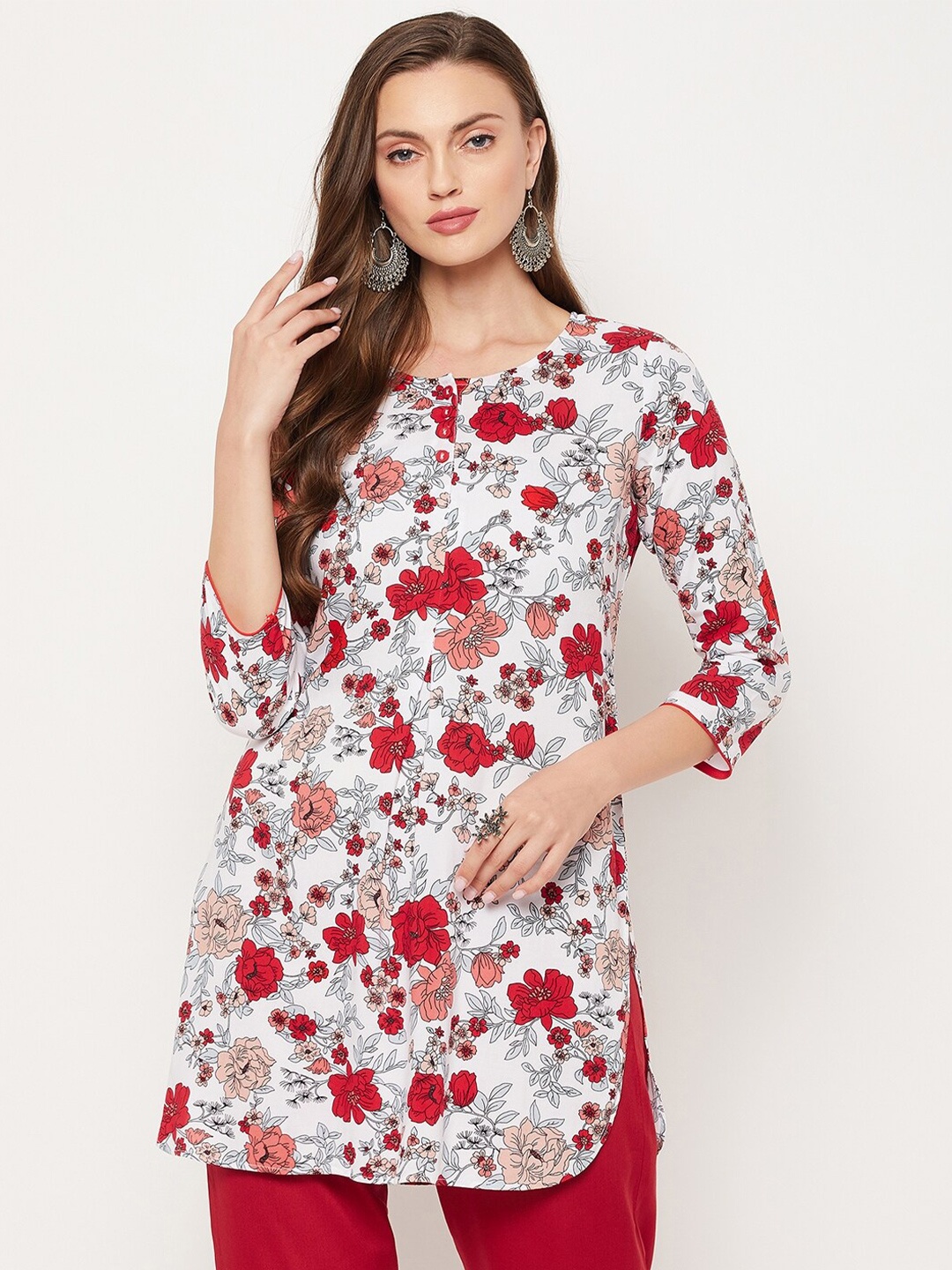 

Tissu White & Red Floral Printed Kurti