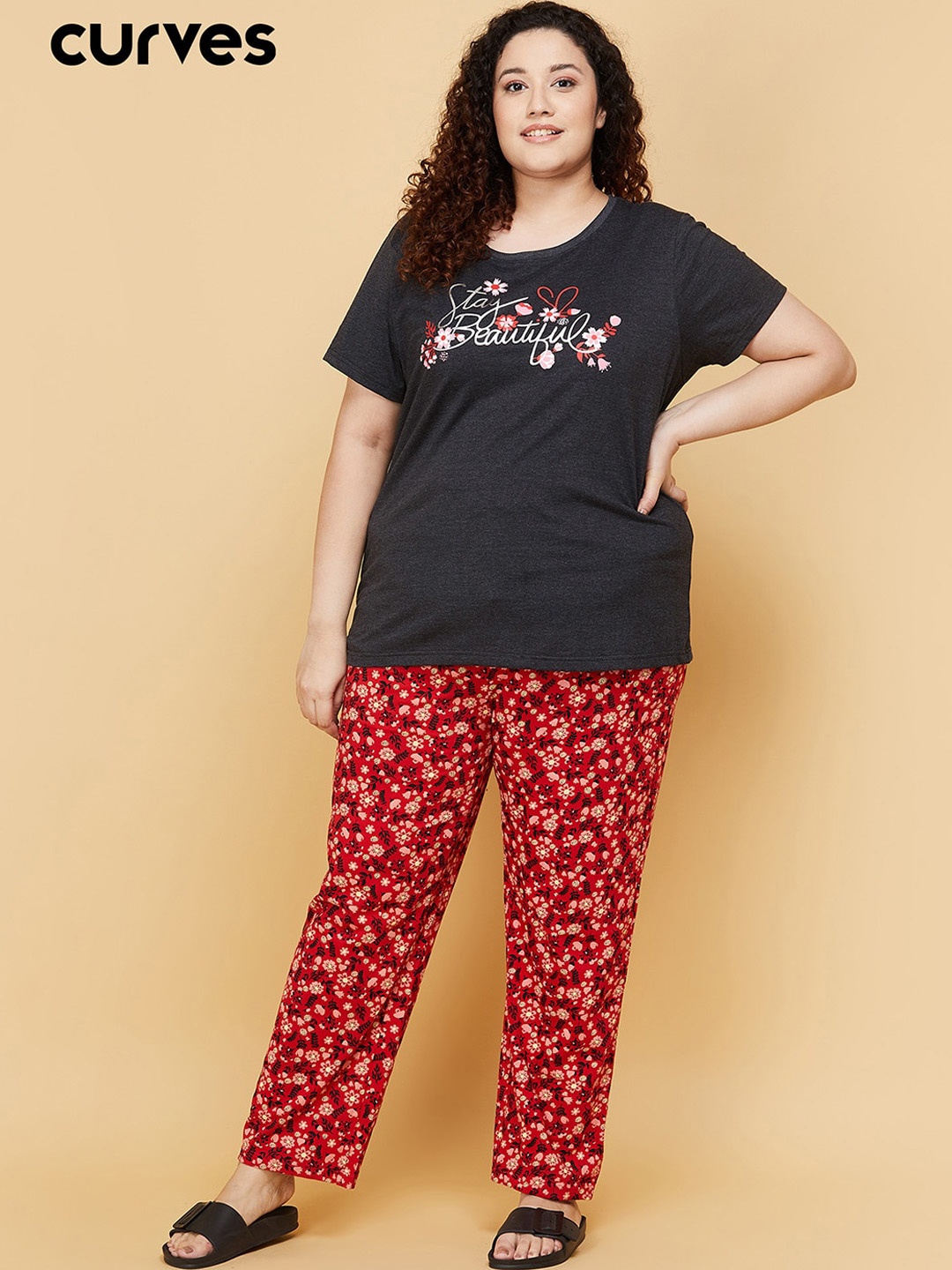 

max Women Plus Size Grey & Red Printed Night suit