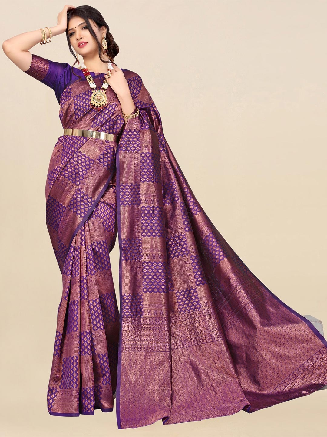 

Satrani Violet & Gold-Toned Woven Design Banarasi Saree
