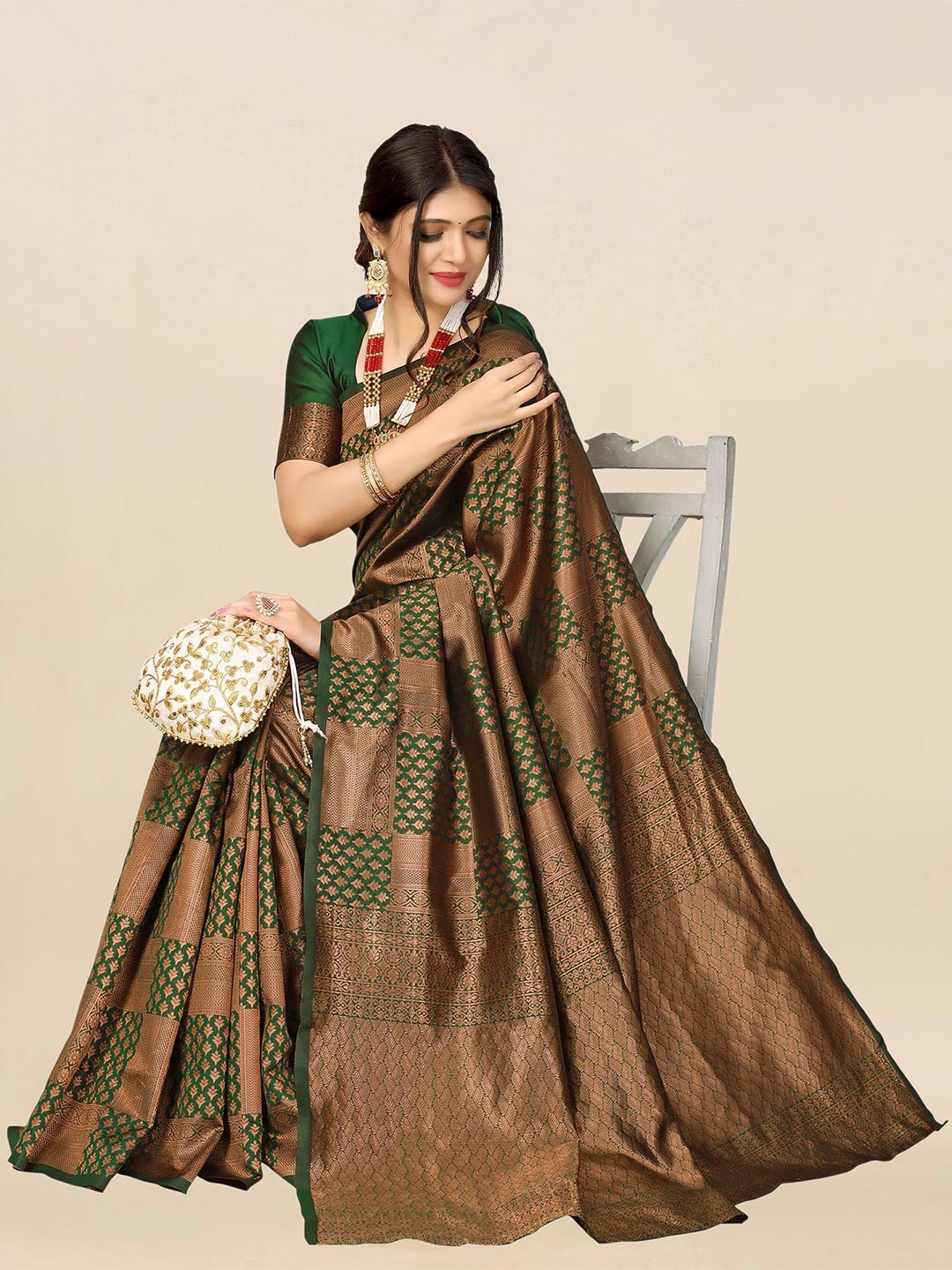 

Satrani Green & Bronze-Toned Woven Design Zari Banarasi Saree