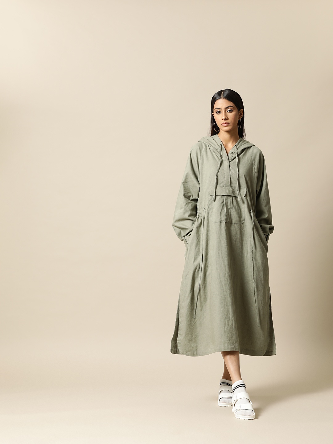 

BOWER Olive Green Solid Cotton Linen Midi Anorak Dress with Adjustable waist