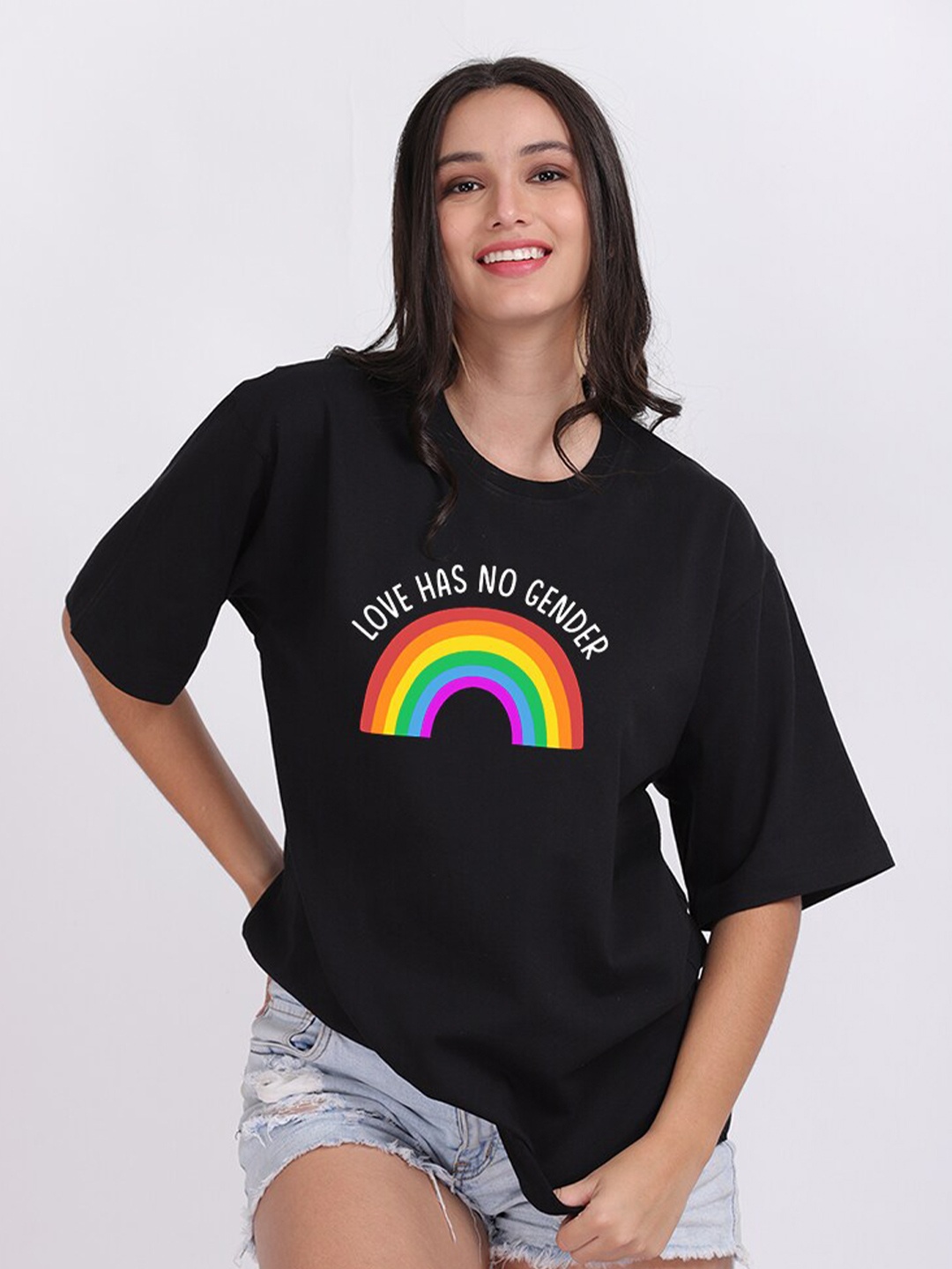 

Mad Over Print Women Black Love Has No Gender Oversize T-shirt