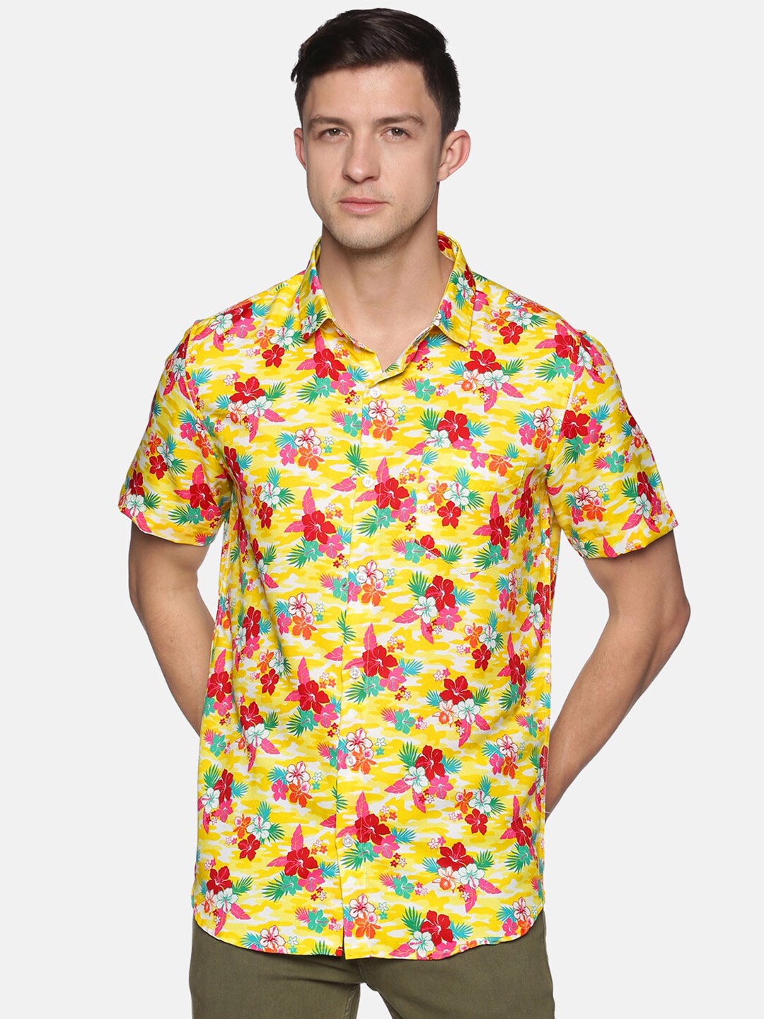 

Tusok Men Yellow Smart Floral Printed Casual Shirt
