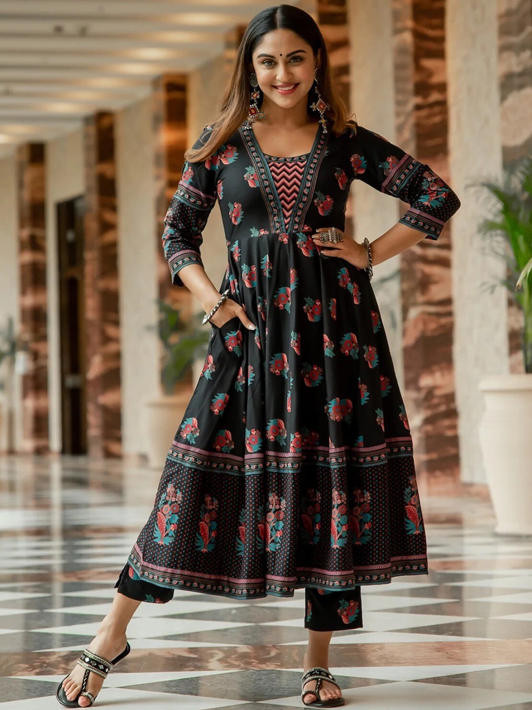 

Rustorange Women Black Printed Empire Kurta with Trousers