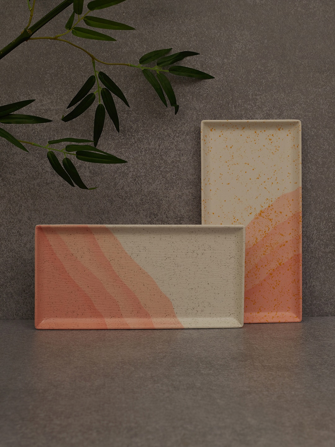 

HomeTown Set Of 2 Pink & Beige Printed Trays