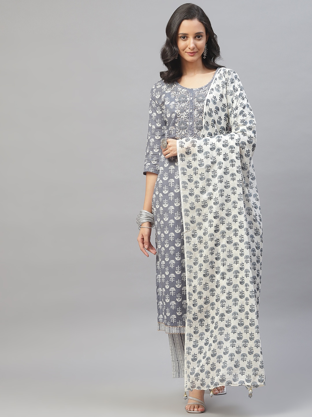 

Divena Women Grey Ethnic Motifs Printed Beads and Stones Pure Cotton Kurta with Trousers & With Dupatta