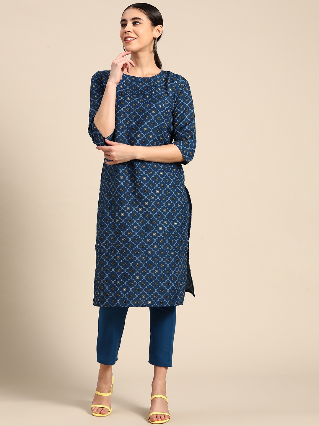 

Anouk Women Ethnic Motifs Printed Kurta with Trousers, Navy blue