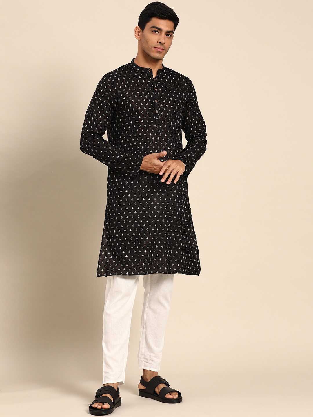 

Anouk Men Printed Pure Cotton Kurta with Pyjamas, Black
