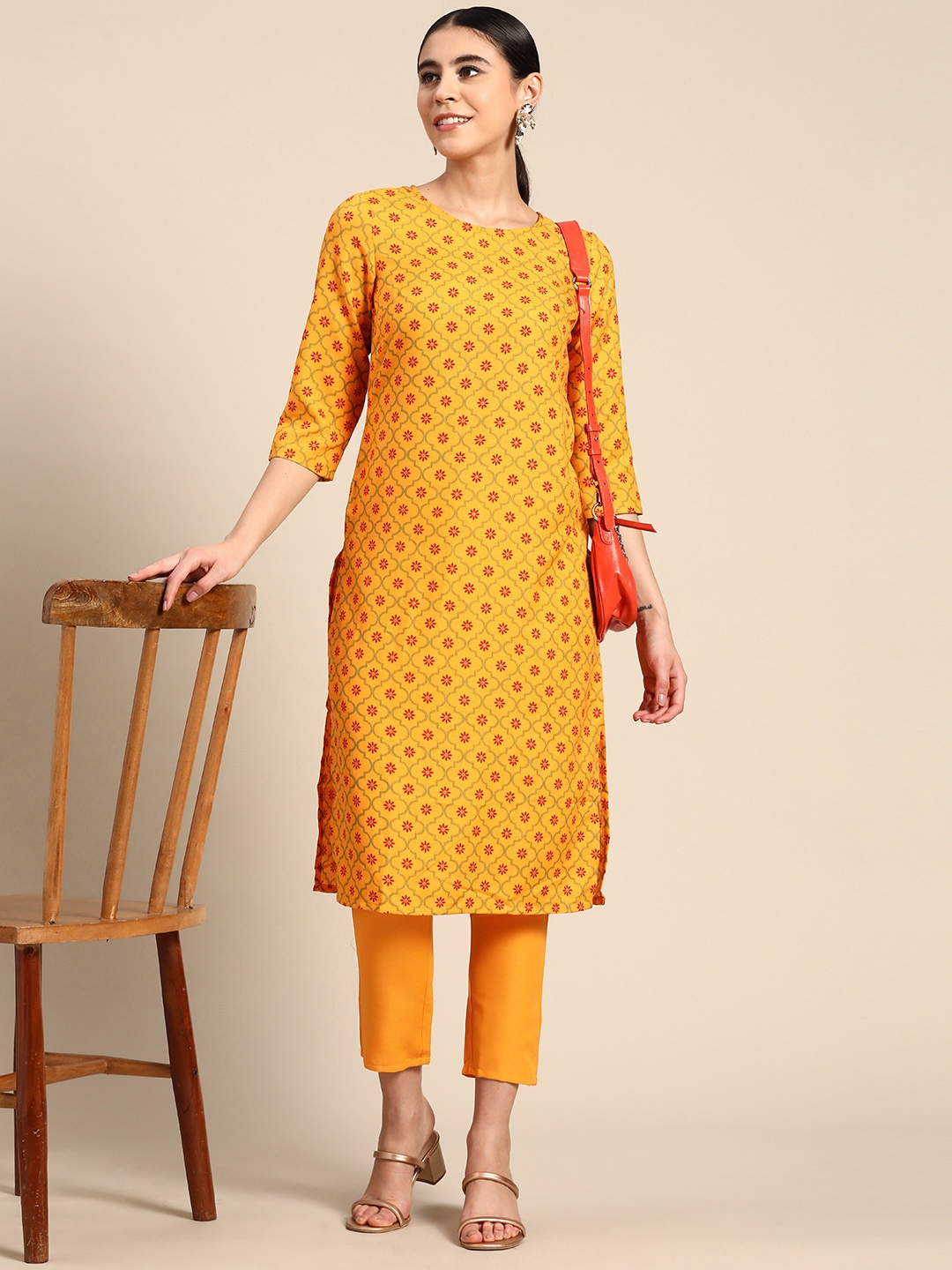 

Anouk Women Ethnic Motifs Printed Kurta with Trousers, Mustard