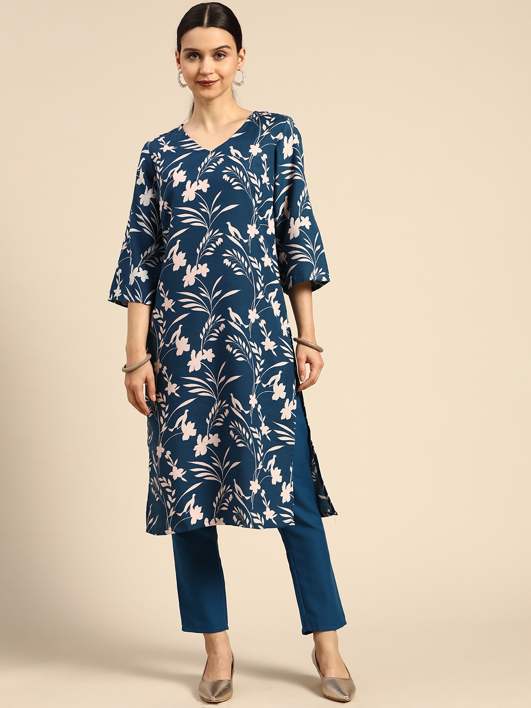 

Anouk Women Blue Floral Printed Kurta with Trousers