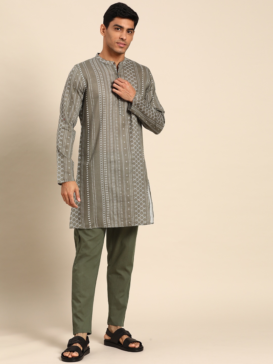

Anouk Men Printed Pure Cotton Kurta with Pyjamas, Olive