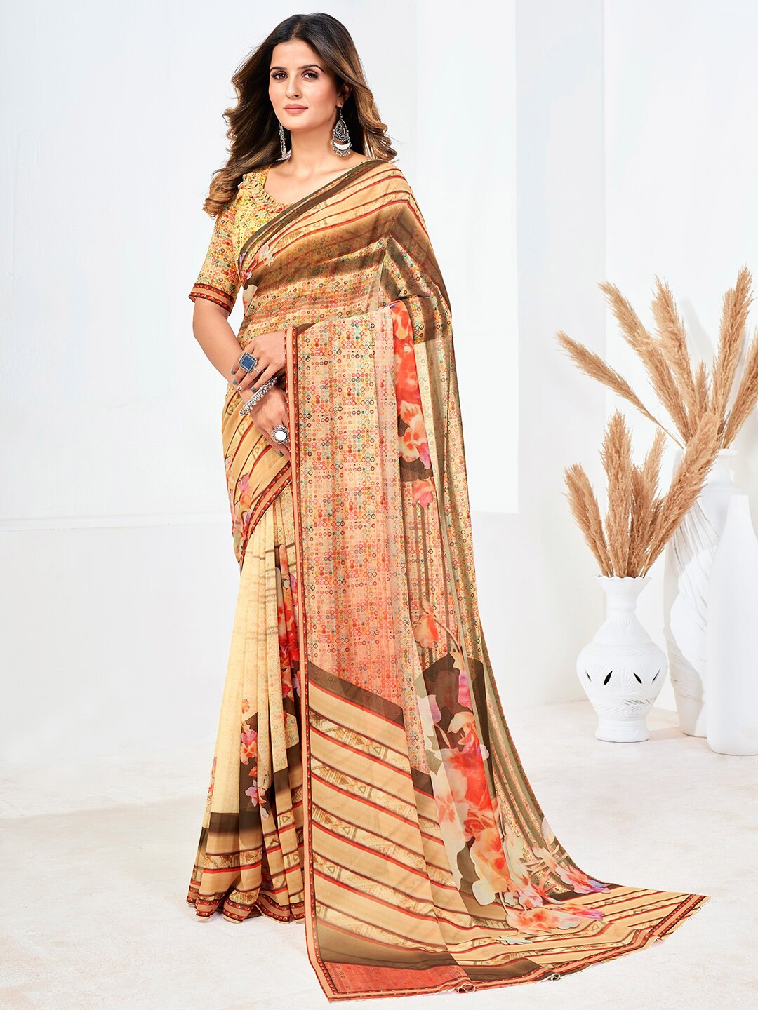 

SHOPGARB Designer Deep Cream-Coloured & Red Floral Saree