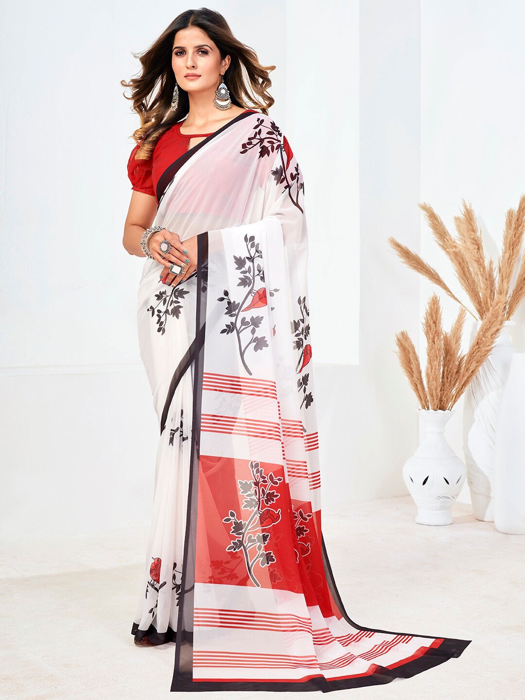 

SHOPGARB White & Red Floral Saree