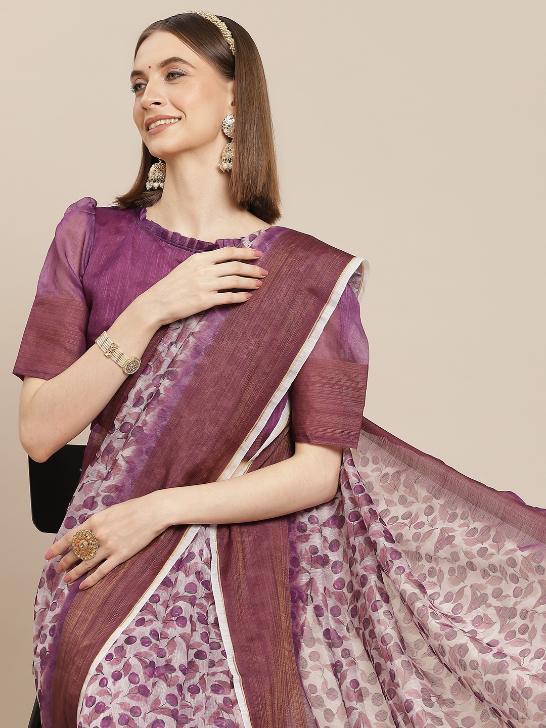 

Mitera Purple & White Floral Linen Blend Block Print Saree