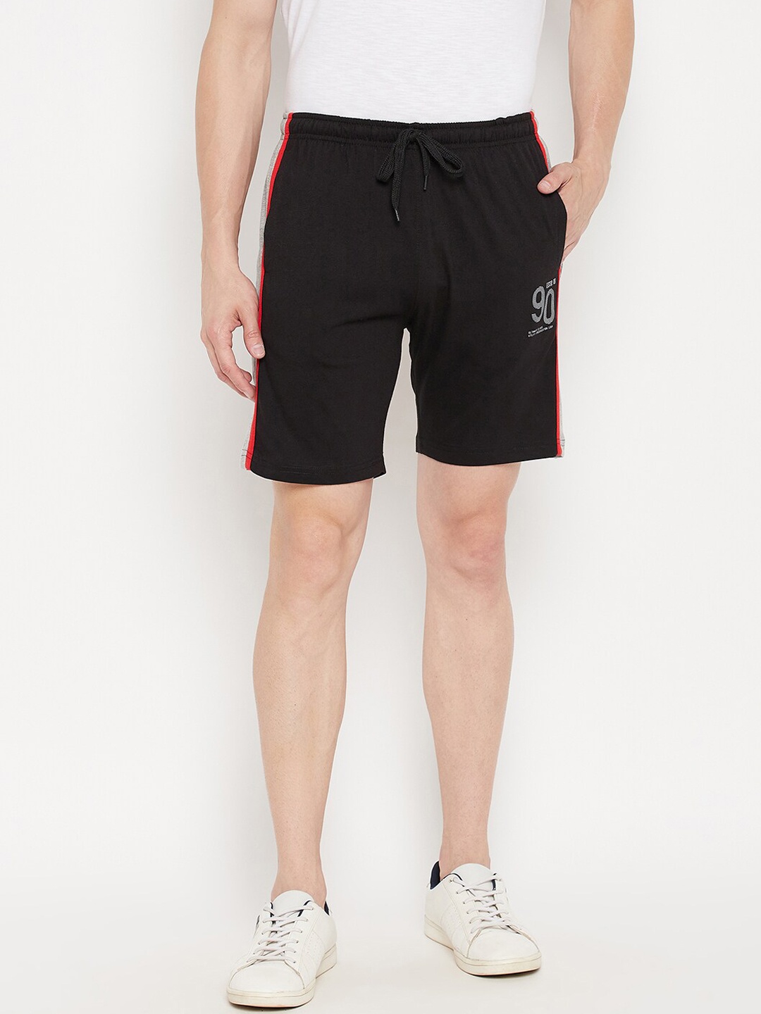 

Duke Men Black Solid Shorts Drawing Closure