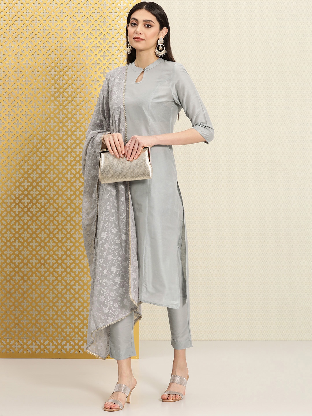 

House of Pataudi Women Jashn Kurta with Trousers & Dupatta, Grey
