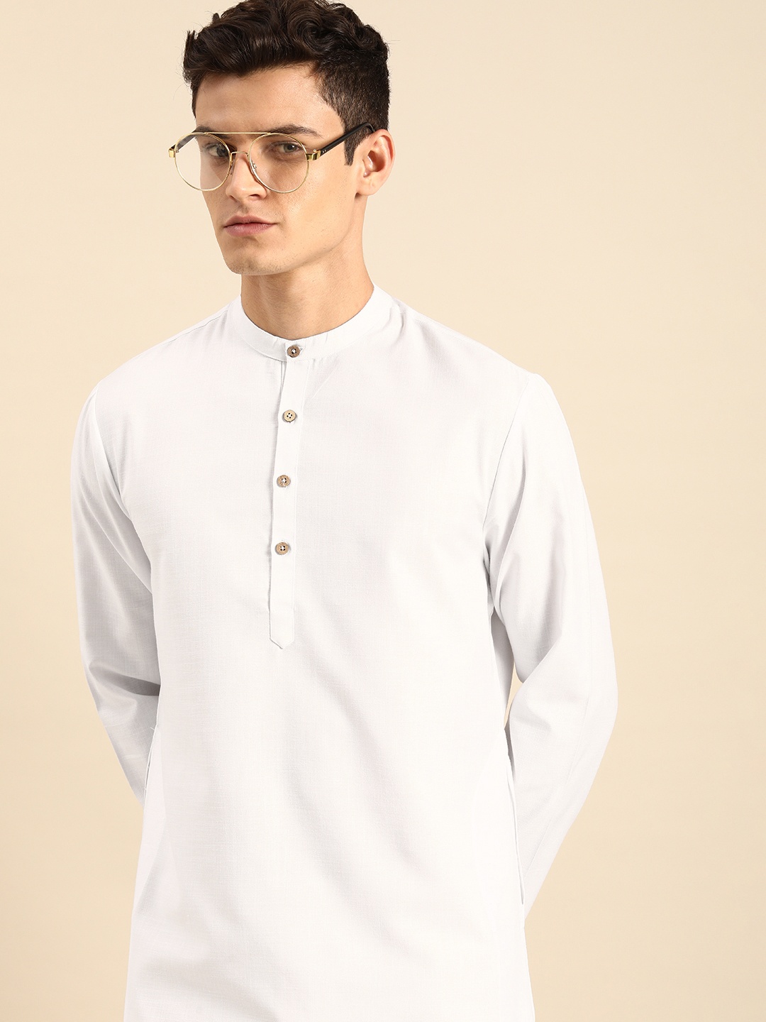 

Anouk Men White Solid Straight Kurta