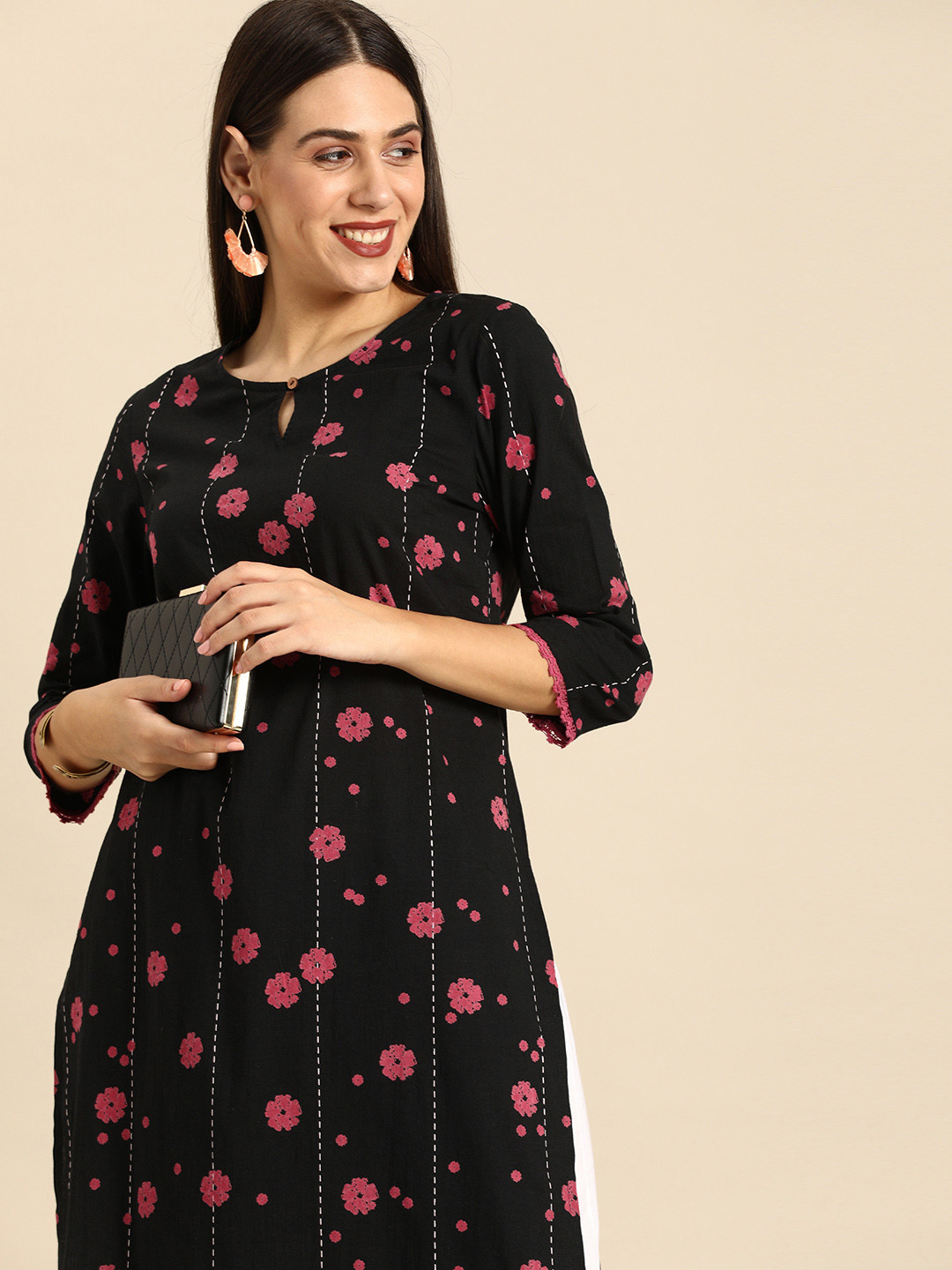 

Anouk Women Black & Pink Floral Printed Keyhole Neck Pure Cotton Kurta