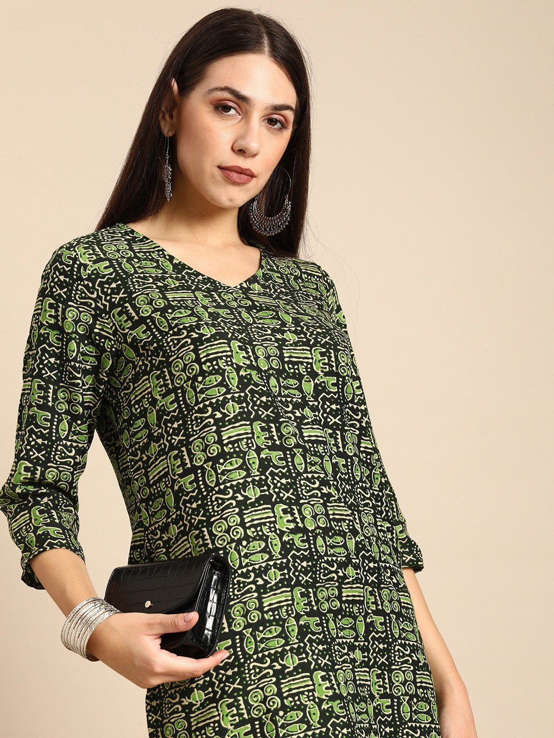 

Anouk Women Green & Black Quirky Printed Straight Kurta