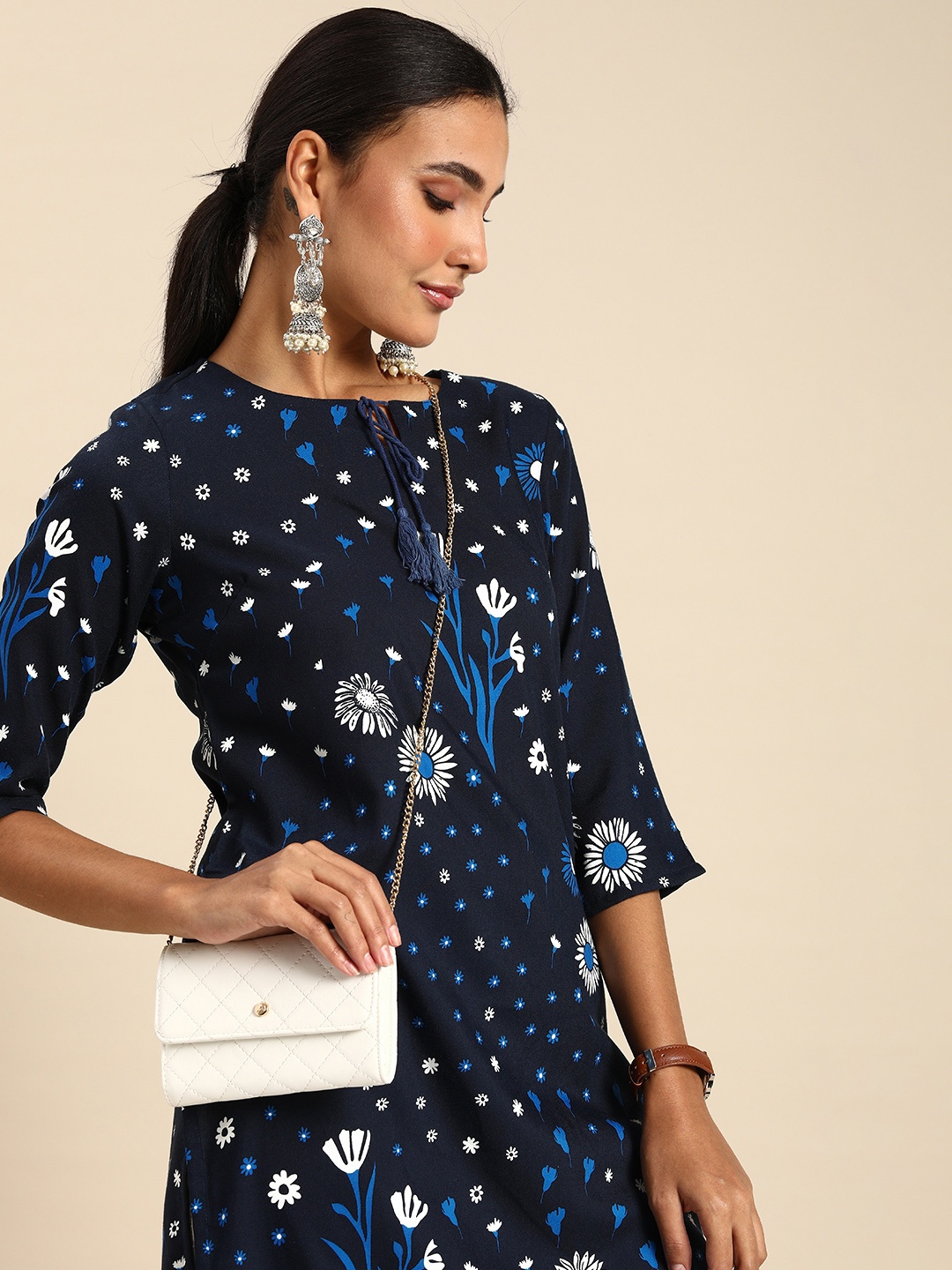 

Anouk Women Navy Blue Floral Printed Floral Kurta