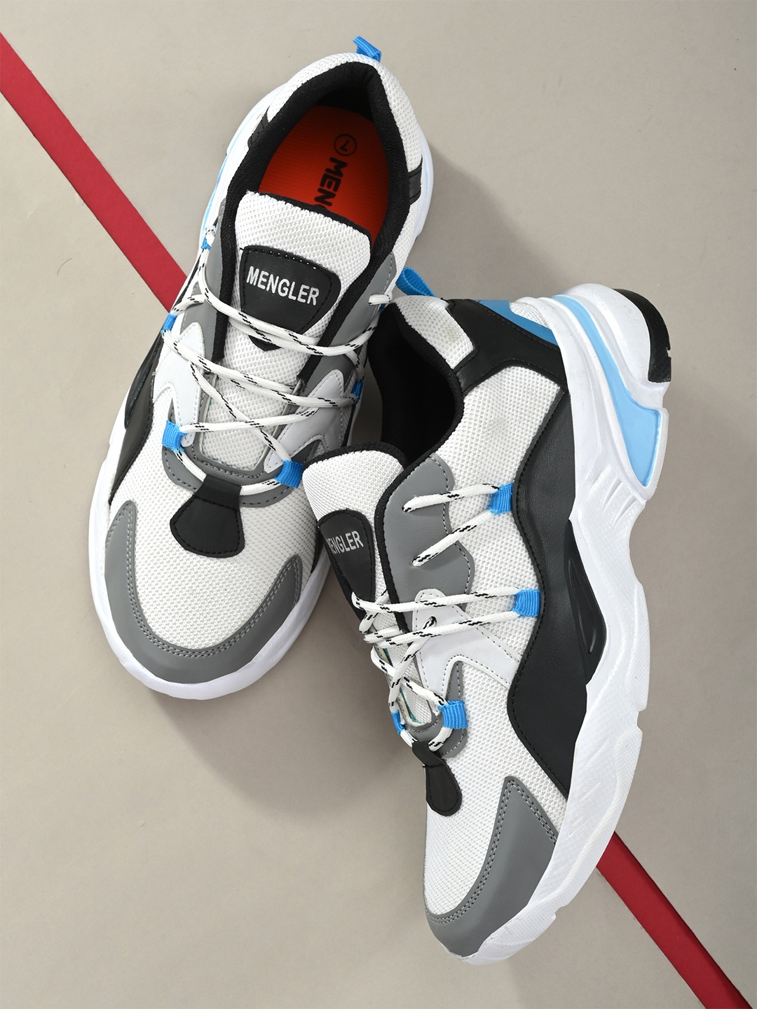 

MENGLER Men White Colourblocked Sneakers