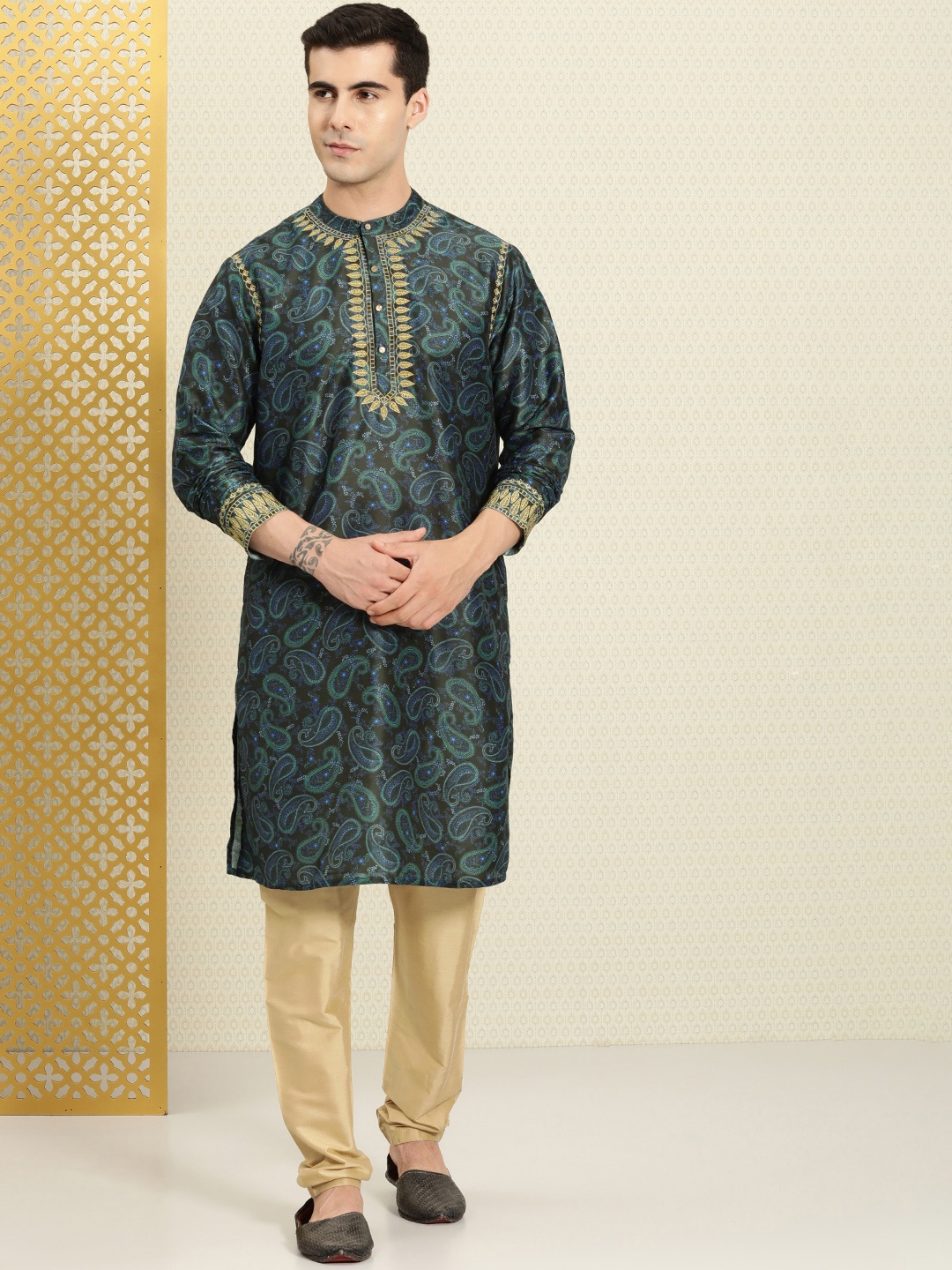 

House of Pataudi Paisley Printed Rozana Kurta With Zari Detail, Olive