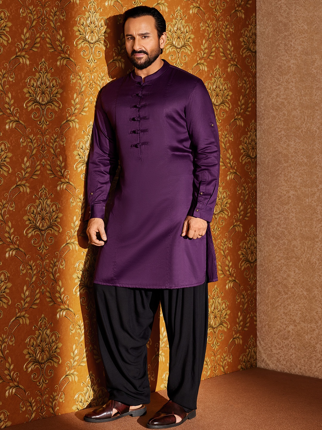 

House of Pataudi Men Pure Cotton Solid Mandarin Collar Rozana Kurta, Purple