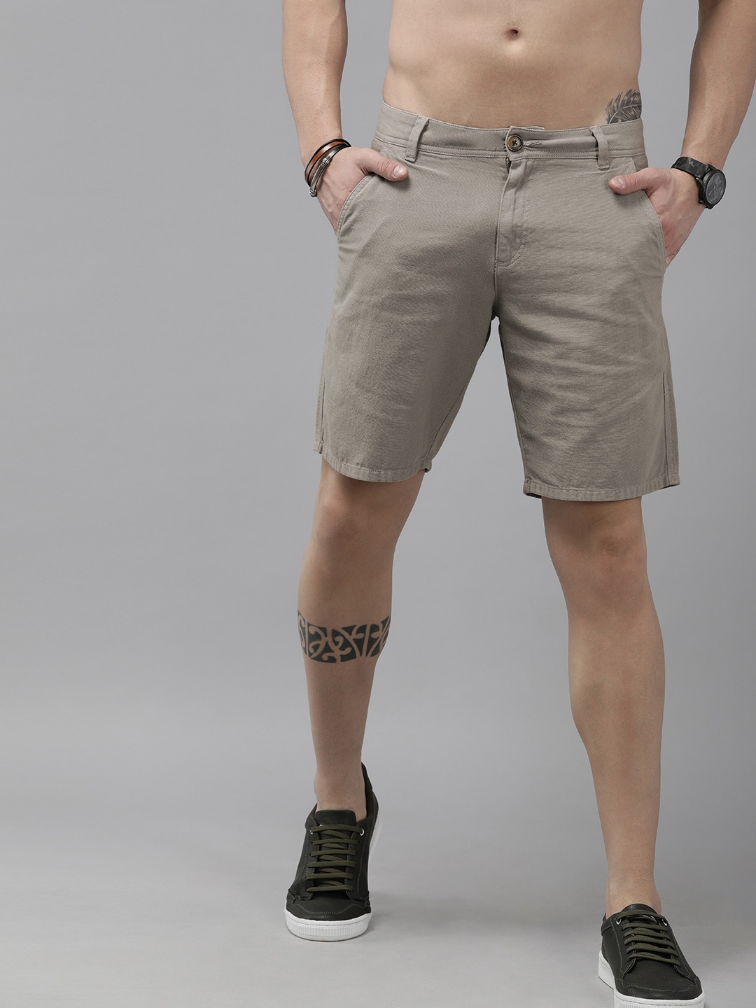 

Roadster Men Taupe Slim Fit Cotton Shorts, Grey
