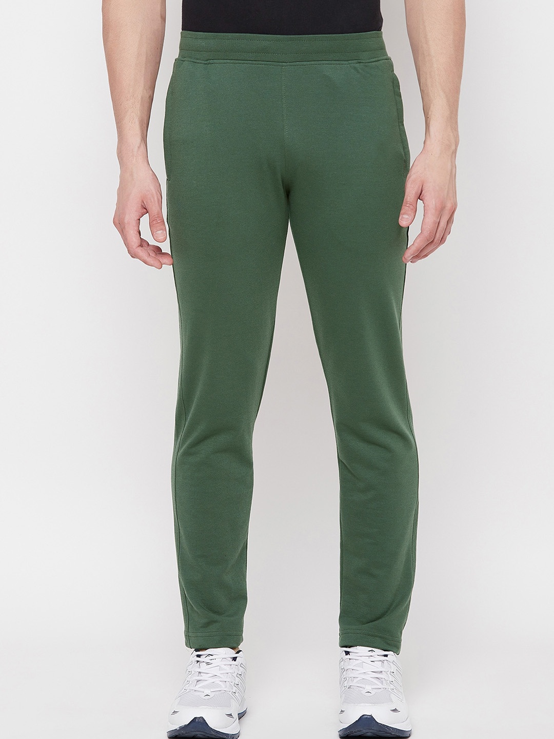 

Okane Men DUSTY GREEN Solid Cotton Blended Athleisure Track Pants