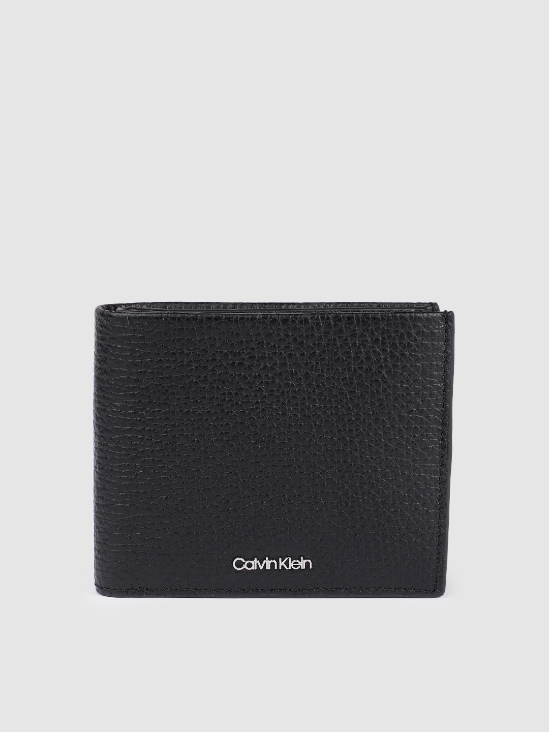 

Calvin Klein Jeans Men Black Textured Leather Two Fold Wallet