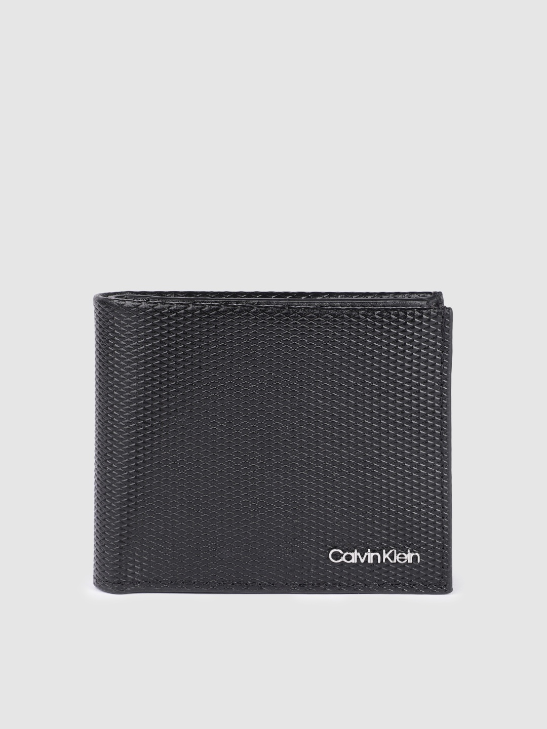 

Calvin Klein Jeans Men Black Animal Textured Leather Two Fold Wallet