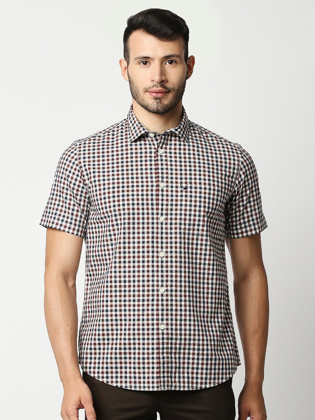 

Basics Men Brown Slim Fit Gingham Checks Checked Casual Shirt