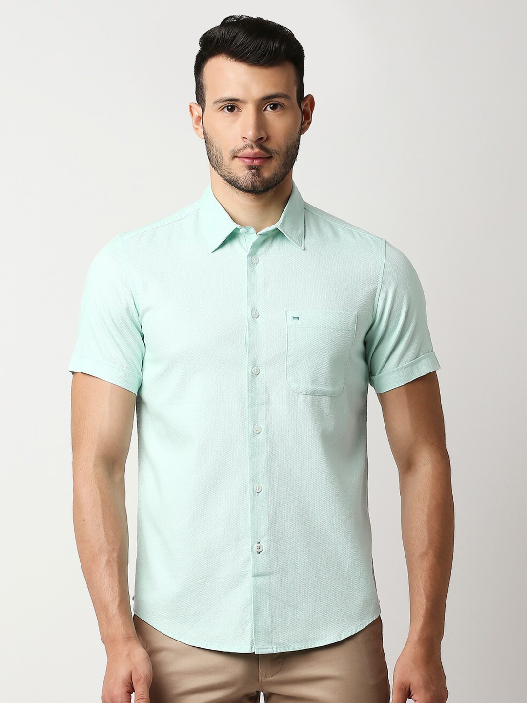 

Basics Men Sea Green Slim Fit 100% Cotton Casual Shirt