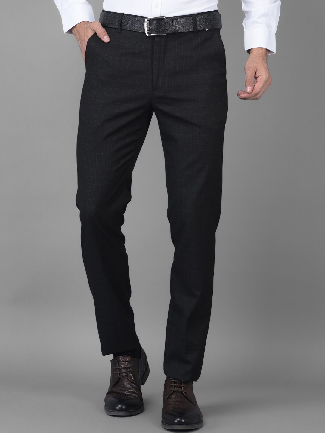 

Canary London Men Black Smart Slim Fit Wrinkle Free Trousers