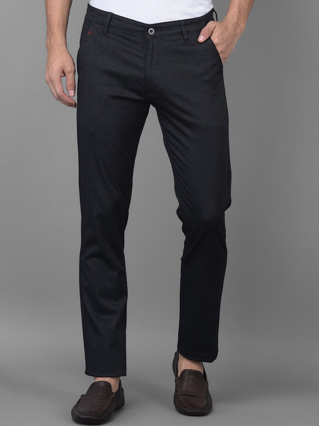 

Canary London Men Black Smart Slim Fit Wrinkle Free Trousers