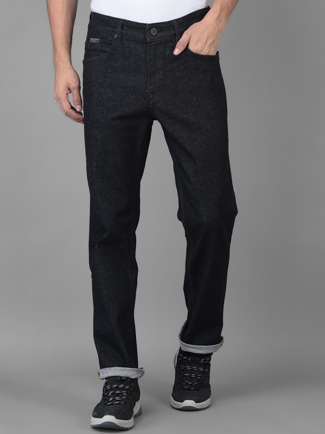 

Canary London Men Black Straight Fit Low-Rise Stretchable Jeans