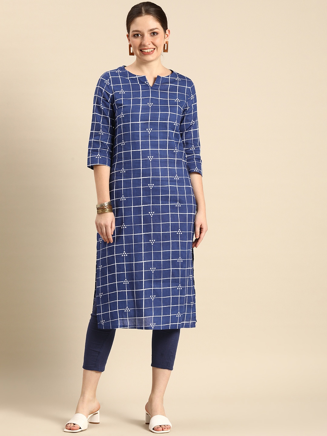 

Anouk Women Blue And White Checked Pure Cotton Kurta with Cropped Trousers