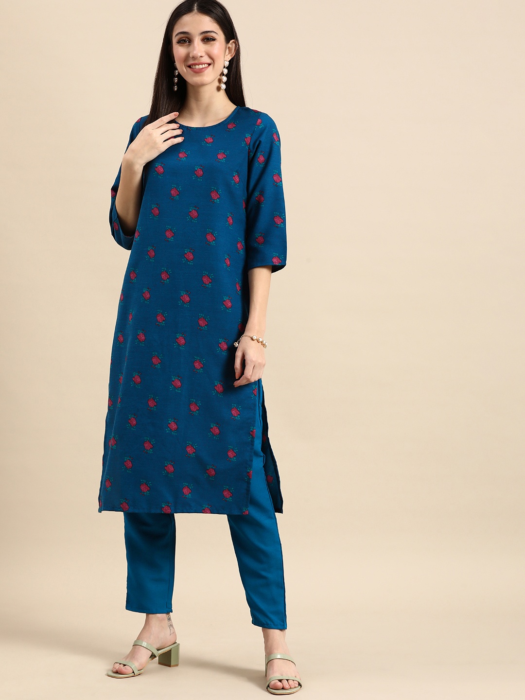 

Anouk Women Blue Floral Printed Kurta with Trousers